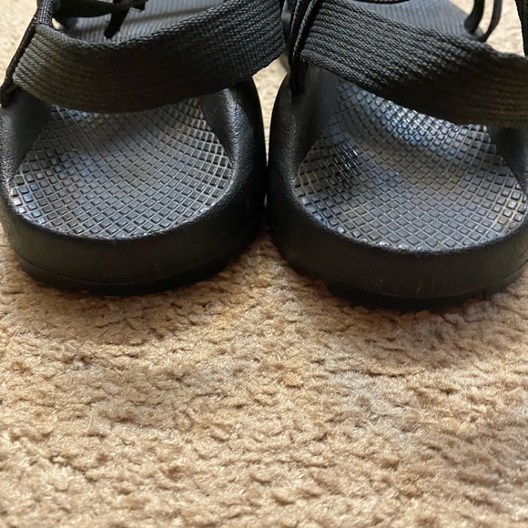 Black Water Sandles - Picture 2 of 6